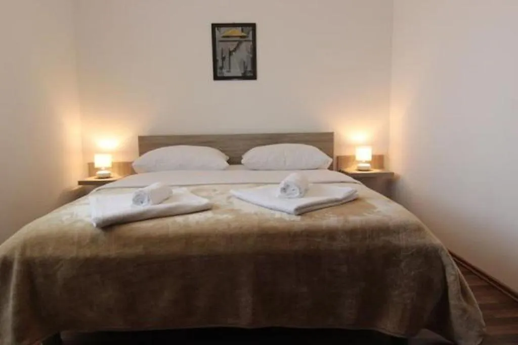 Family Friendly Apartments Kim - By Ta Leut Agency Privlaka  Croatia